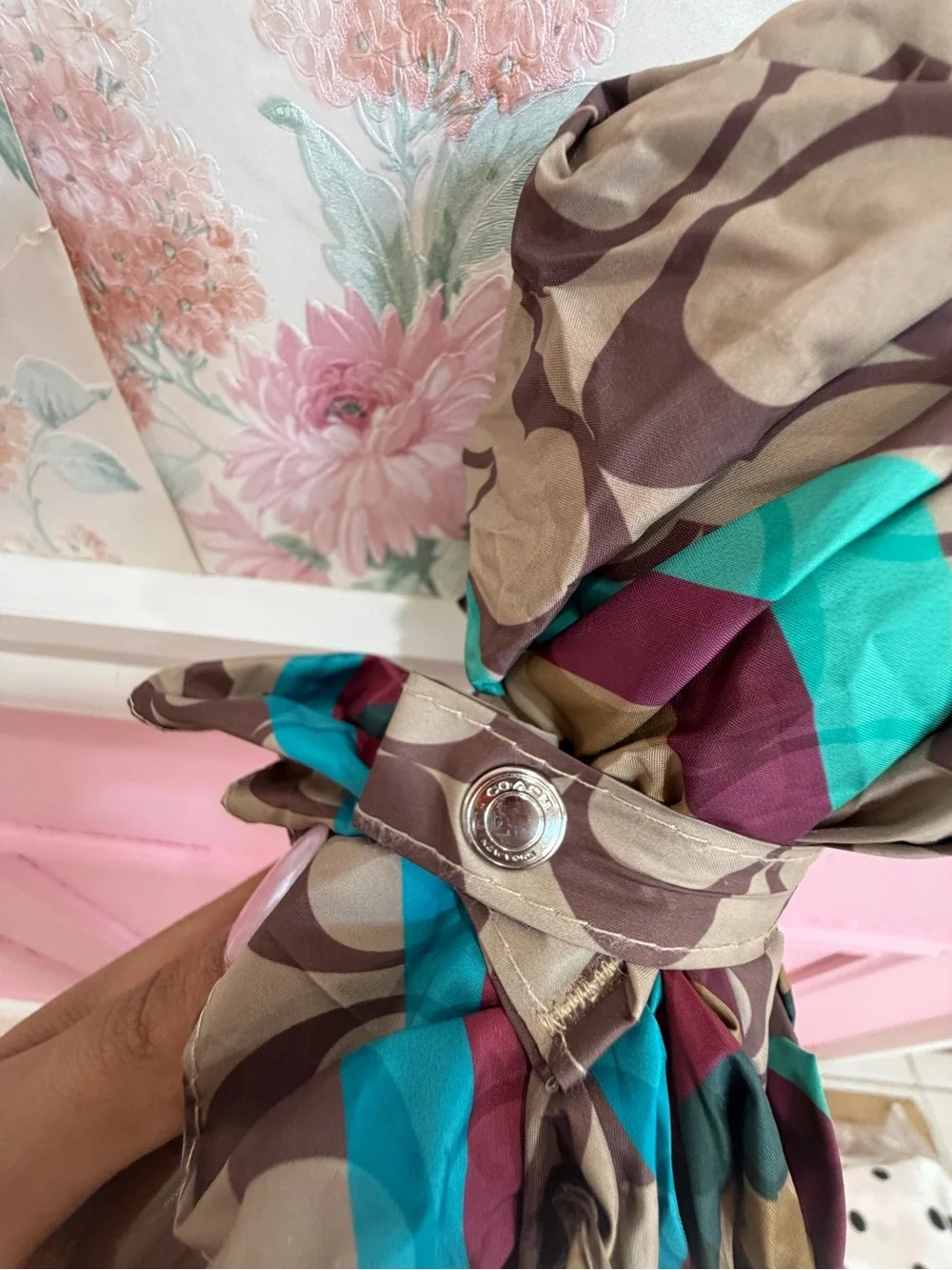 Y2K Neutral Cream & Brown Patterned Umbrella with Teal Trim - Unbranded